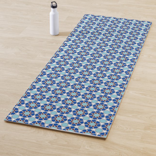 Islamic Blue White Moroccan Geometric Pattern Yoga Mat (In Situ)