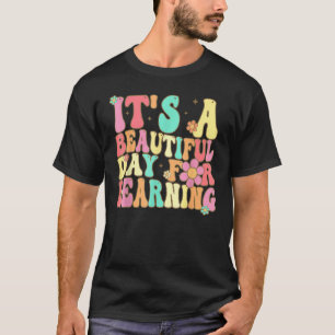 It s Beautiful Day For Learning Retro Teacher Stud T-Shirt