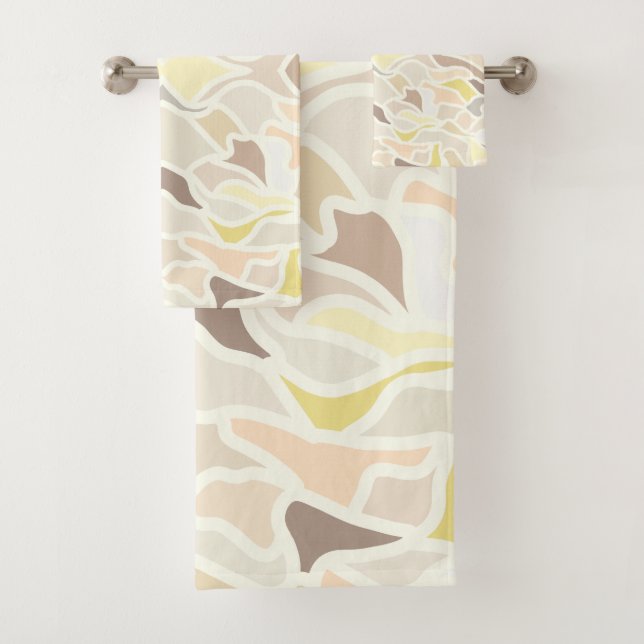 It’s So Ivory Geometric Abstract Pattern  Bath Towel Set (Insitu)