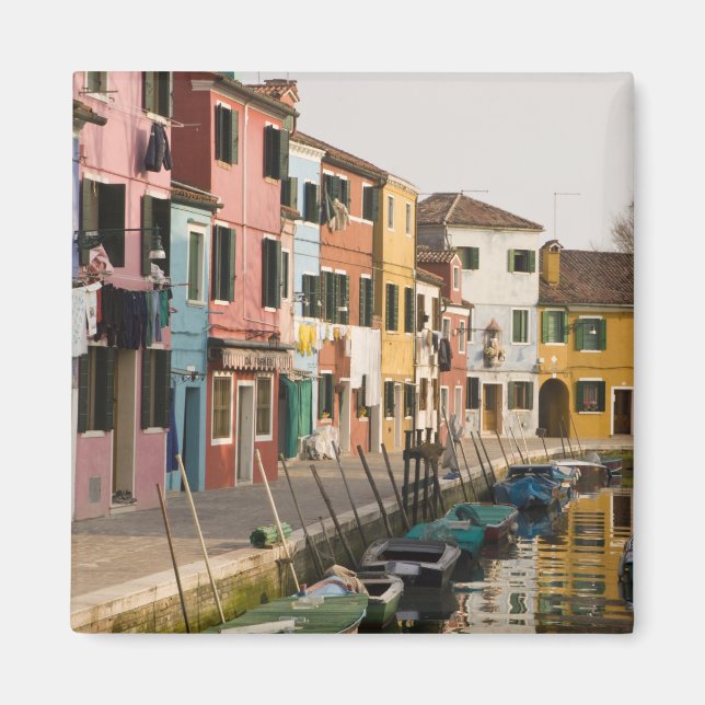 Italy, Burano. Colourful houses of line a Magnet (Front)