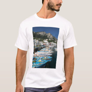 ITALY, Campania, (Bay of Naples), CAPRI: Marina T-Shirt