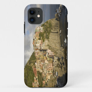 Italy, Cinque Terre, Manarola. Village on cliff. iPhone 11 Case