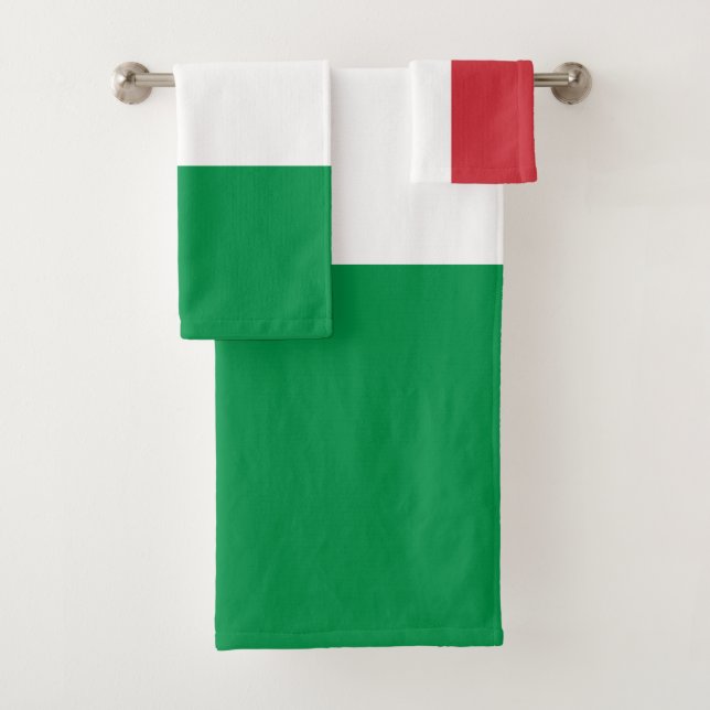 Italy Flag Bath Towel Set (Insitu)