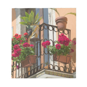 ITALY, Sicily, TAORMINA: Corso Umberto 1, Notepad