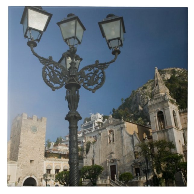 ITALY, Sicily, TAORMINA: Piazza iX Aprile, San Tile (Front)