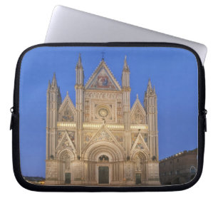 Italy, Umbria, Orvieto, Orvieto Cathedral Laptop Sleeve