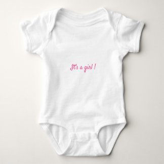 It's baby girl Minimalist Infant T-shirt Bodysuit