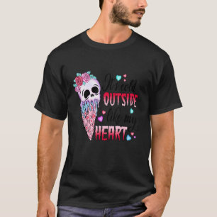It's Cold Outside Like My Heart Skull Ice Cream Va T-Shirt