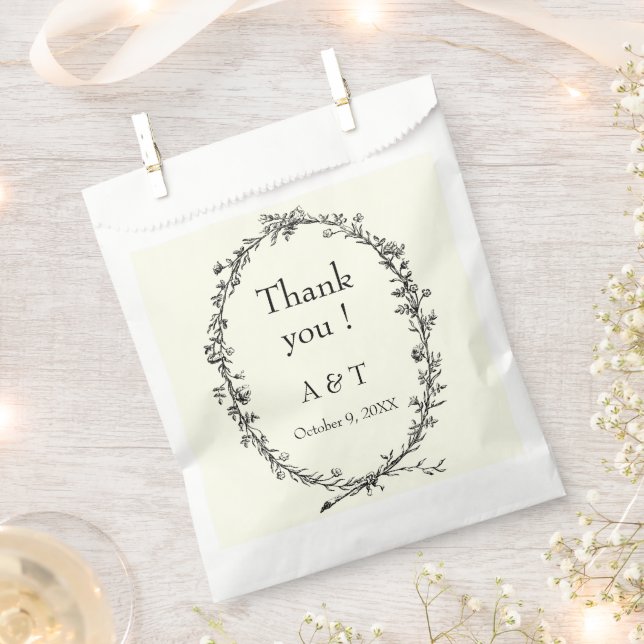Ivory chic wedding rustic wreath  favour bag (Clipped)