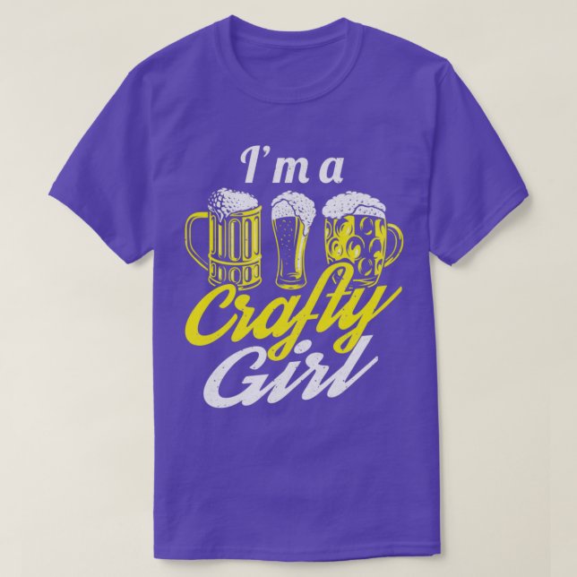 Ix27m A Crafty Girl Craft Beer Home Brewing classi T-Shirt (Design Front)