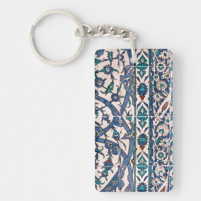 Iznik Tiles Intertwined Keychain (Front)