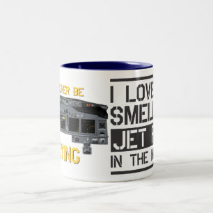j'adore l'odeur du jet fuel le matin MUG