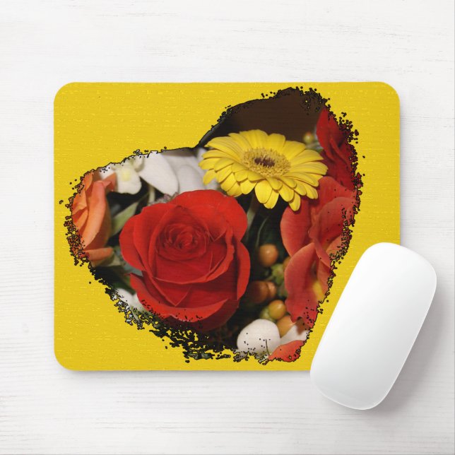 Jagged Edged Heart Bouquet Mouse Pad (With Mouse)