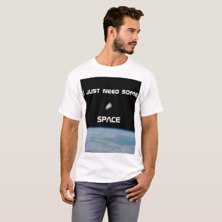 J'ai juste besoin d'un T-shirt astronaute