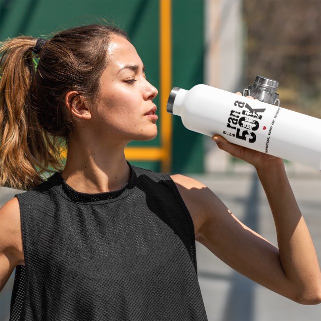 J'ai monté une bouteille d'eau drôle de course Ult (Créateur téléchargé)