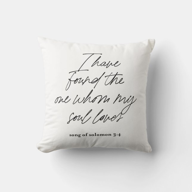 J'ai trouvé la couverture Coussin de One My Soul L (Recto)