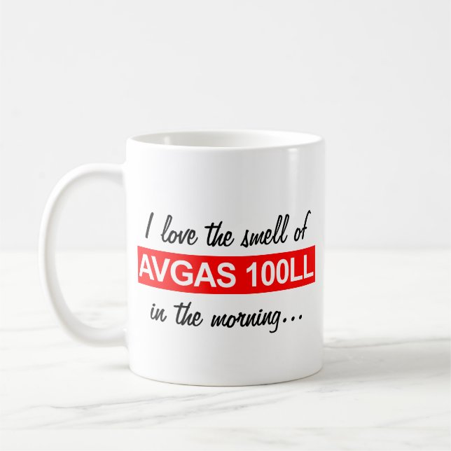 J'aime l'odeur d'AVGAS 100LL dans la tasse de (Gauche)
