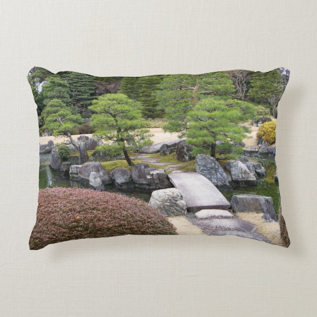 Japanese Garden 日本庭園 Accent Pillow (Front)