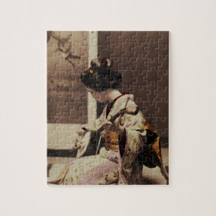 Japanese geisha playing the shamisen jigsaw puzzle