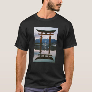 Japanese Torii Arch Streetwear Vaporwave Aesthetic T-Shirt