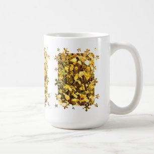 JAUNE AUTOMNE QUITTE LA MUG DU CAFÉ