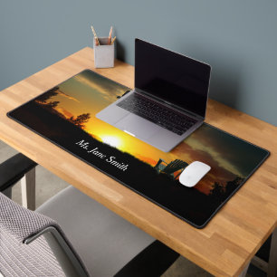 Jaune coucher de soleil Grassy Meadow Desk Mat
