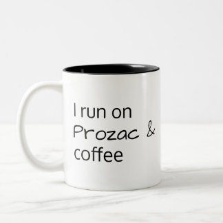 Je cours sur la tasse de café de Prozac