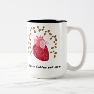 Je fonctionne au café et au mug d'amour