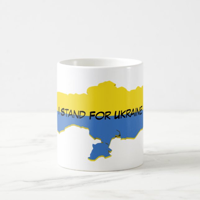 Je me tiens pour la tasse de café ukrainienne (Centre)