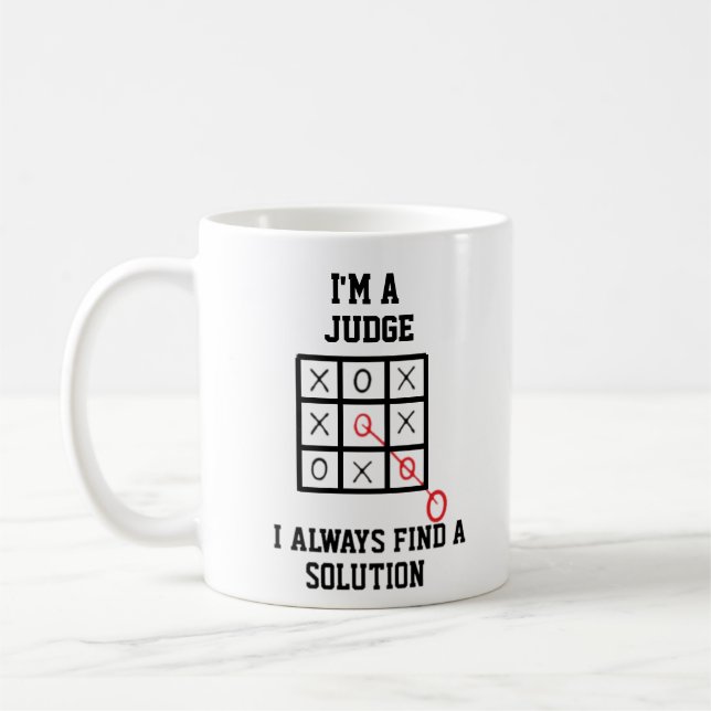 Je Suis Juge Je Trouve Toujours Une Solution Mug (Gauche)