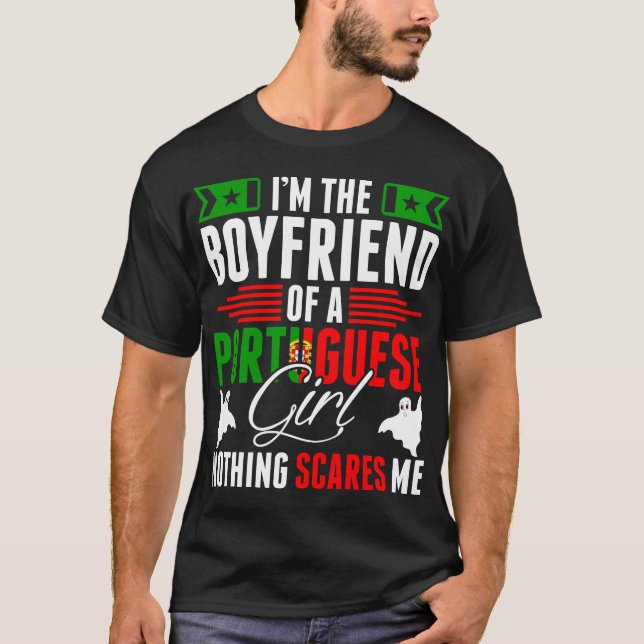 Je Suis Le Petit Amis D'Un Tshirt De Fille Portuga (Devant)