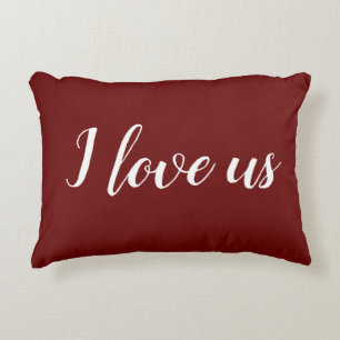 « Je t'aime nous » sur un joli coussin d'accent ro