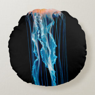JELLYFISH IN SEA LIFE LONDON ROUND PILLOW