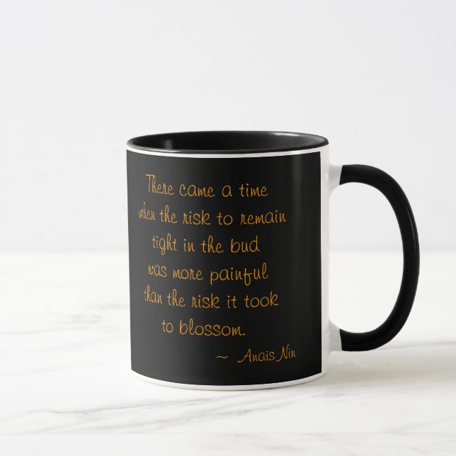 Jennie sur la tasse en céramique de citation noire (Droite)