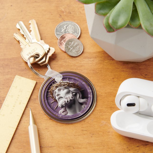 Jesus looking in the heavens  with thorns keychain (Desk)