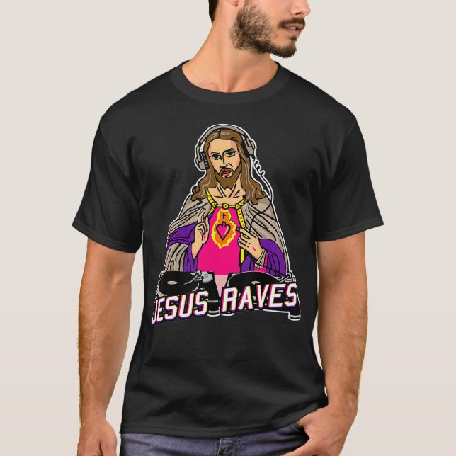 Jesus Raves Christmas EDM Music XMas Party Christi T-Shirt (Front)
