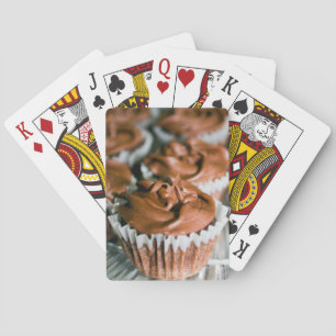 Jeu De Cartes Cupcakes congelés au chocolat sur une plaque photo