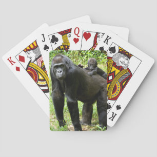 Jeu De Cartes Gorille infantile de plaine sur le dos de la mère