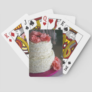 Jeu De Cartes Jouer aux cartes avec gâteau rose et blanc sur le 