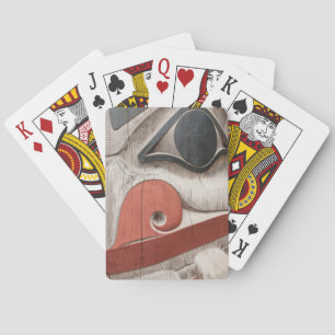 Jeu De Cartes Les mâts totémiques au Haida Heritage Centre Museu