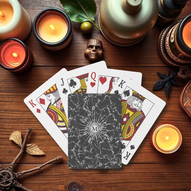 Jeu De Cartes Noir Marbre Monogramme cosmique (Perfect poker cards for those that love a dark and moody aesthetic. Just add your initial)