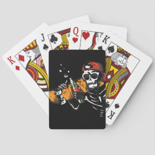 Jeu De Cartes Squelette avec une bouteille sur un ensemble