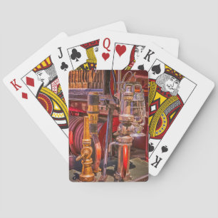 Jeu De Cartes Sur L'Ancien Camion À Feu