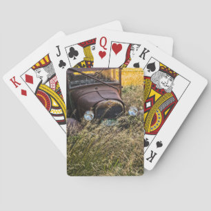 Jeu De Cartes Vieille voiture abandonnée dans les hautes herbes