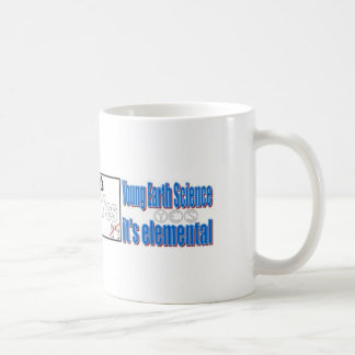 Jeune tasse de science de la terre