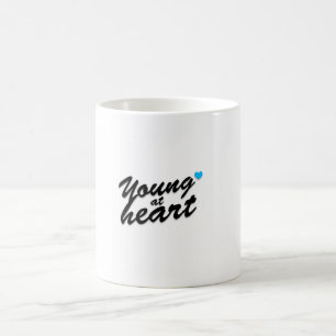 Jeunes à la tasse de coeur