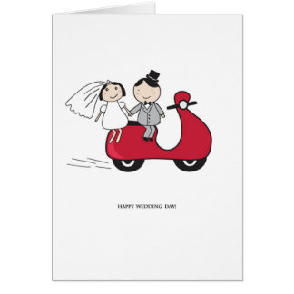 Jeunes mariés sur le scooter rouge. Carte de