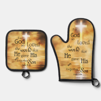 John 3:16 God Loved the World Bible Verse Oven Mitt & Pot Holder Set