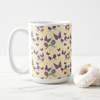 Joie aux papillons dans la crème classique Mug