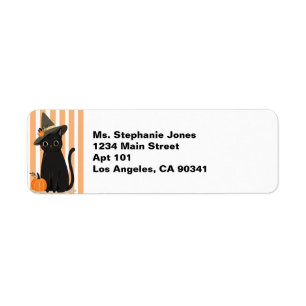 Joli chat noir d'Halloween avec chapeau de sorcièr
